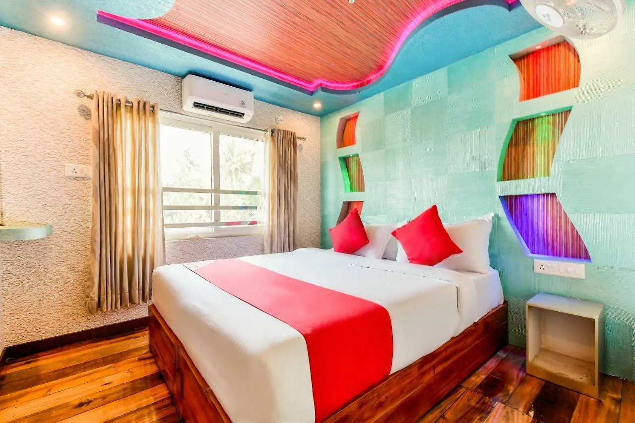 Hotel Oyo 24290 Houseboat Anugraha Deluxe Alappuzha